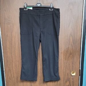 Up! Size XL Black Pull On Stretch Capri Pant